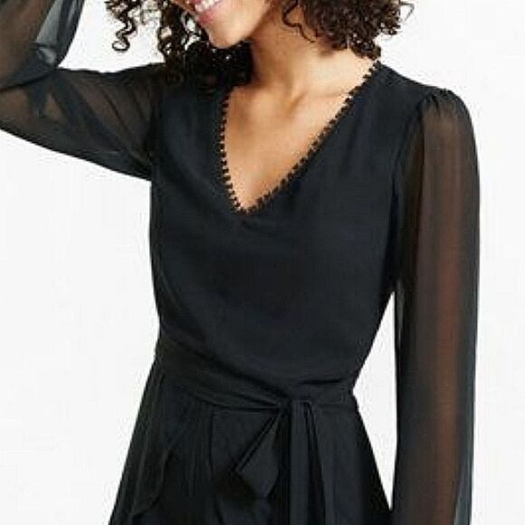 Express long sheer sleeve v-neck romper Black Sz 2 - Picture 2 of 14